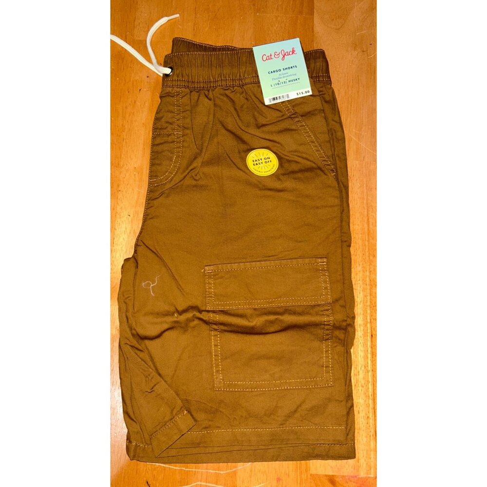 NEW Boys L Husky Cargo Shorts (10/12), Cat & Jack, $15 MSRP